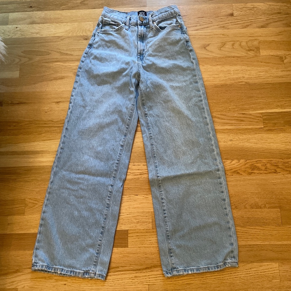 wide legged jeans